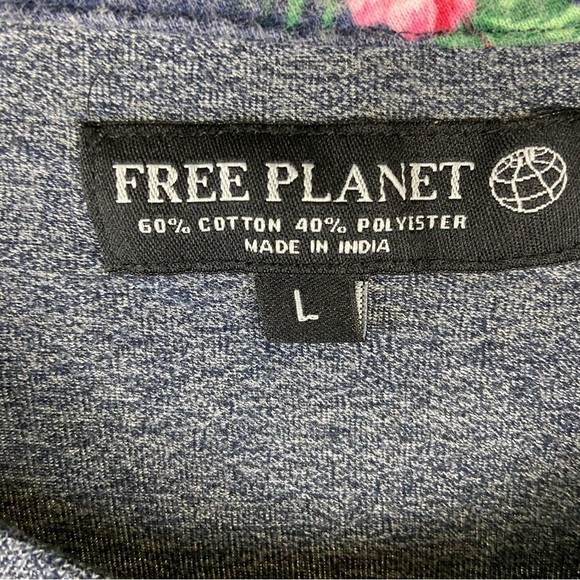 Free Planet Mixed Media Patchwork Navy White and Floral Tee Woman’s - Picture 9 of 13